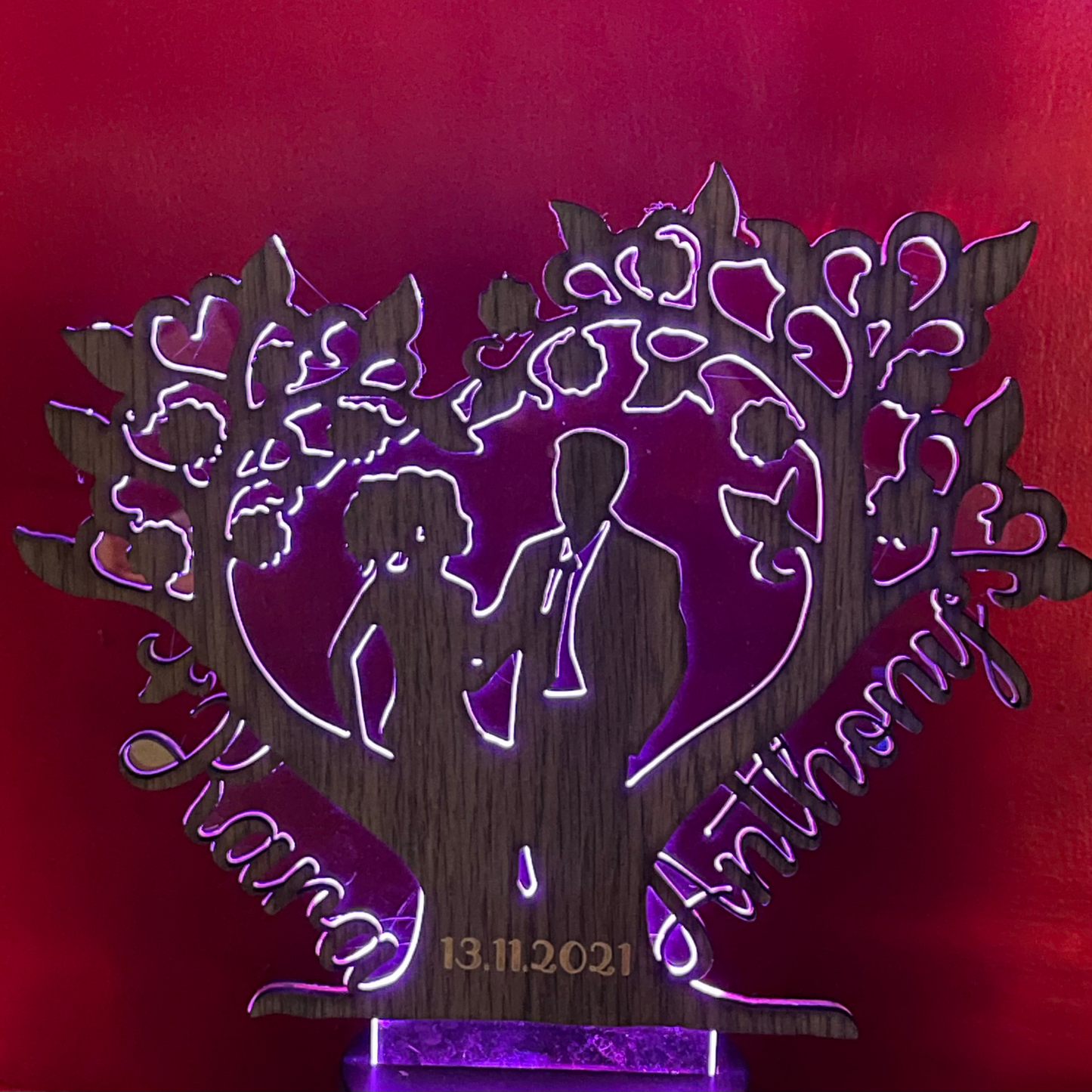Love Couple Under The Tree LED Lamp