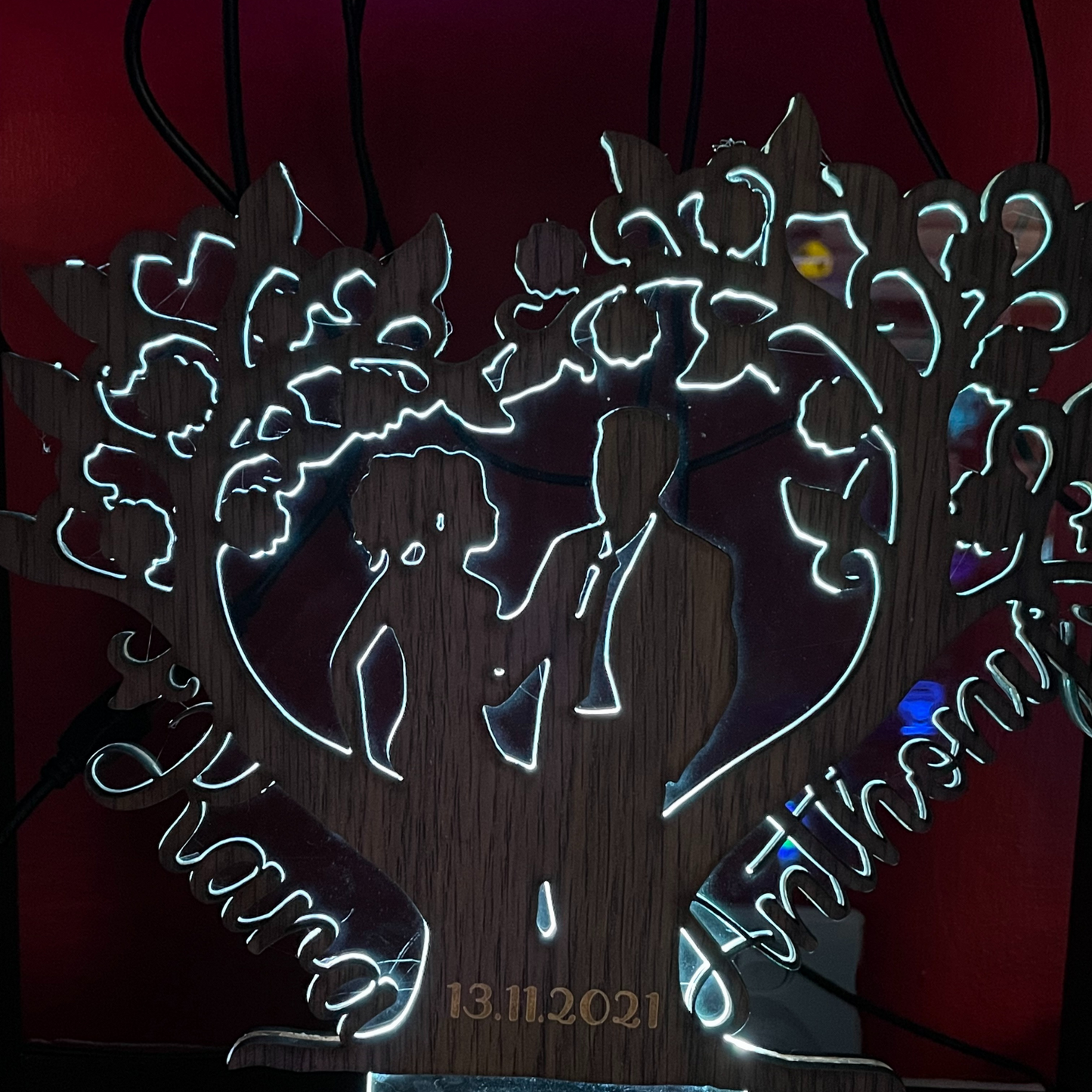 Love Couple Under The Tree  LED Lamp